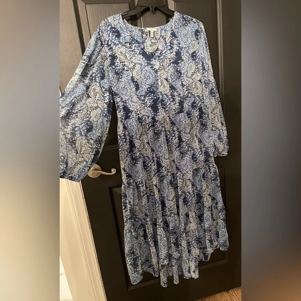Joie Paisley Tiered Maxie Dress SZ Medium - Picture 4 of 8